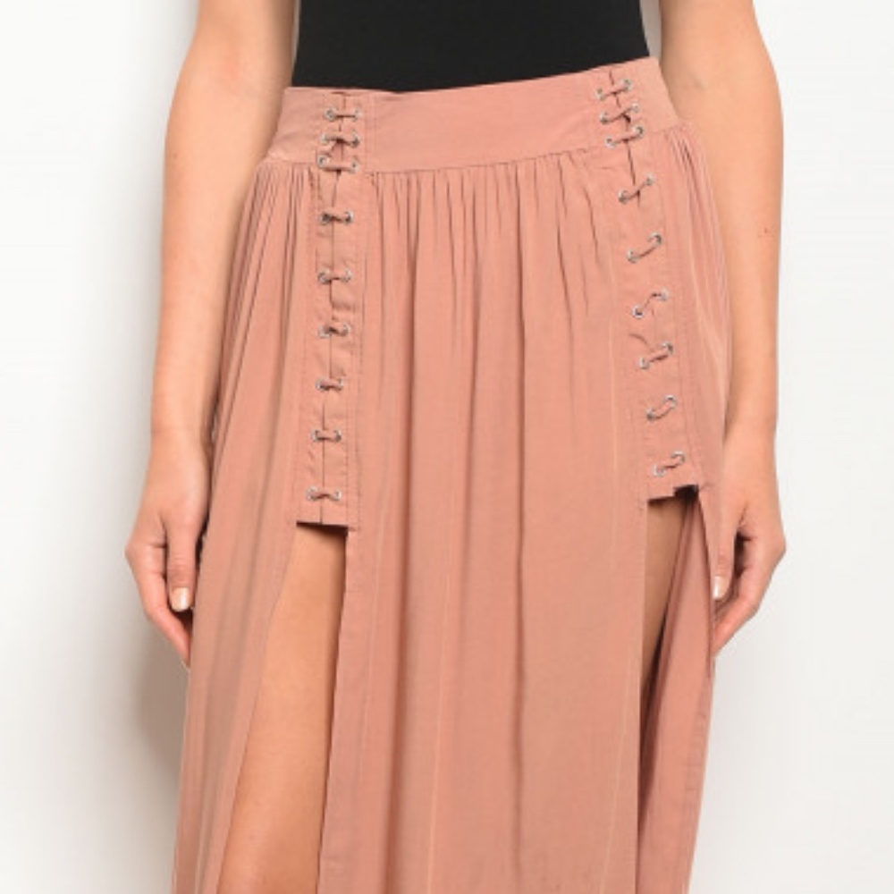 Rose Maxi Skirt! - Picture 3 of 8